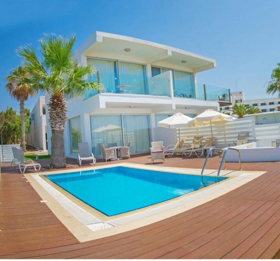 The Dome Beach Hotel & Resort Dél-Ciprus