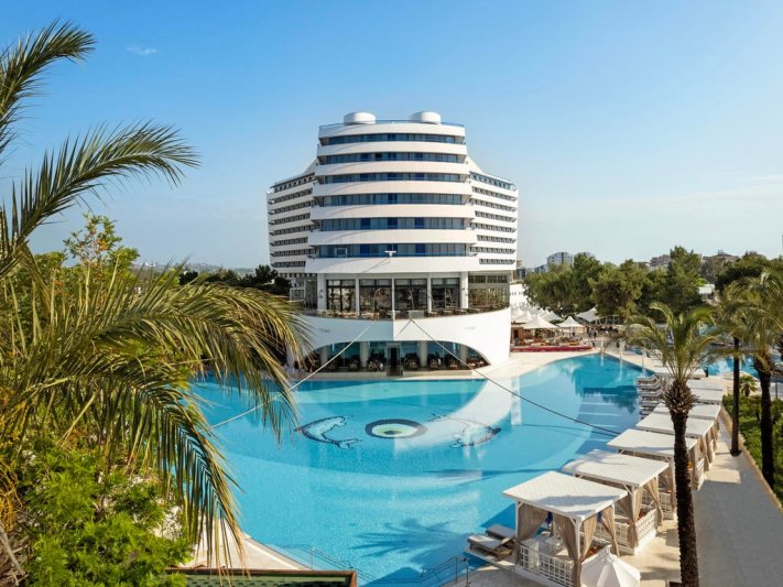Titanic Beach Lara Antalya
