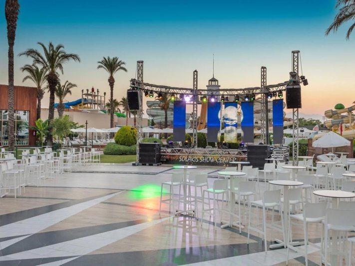 Antalya utazás Titanic Beach Lara