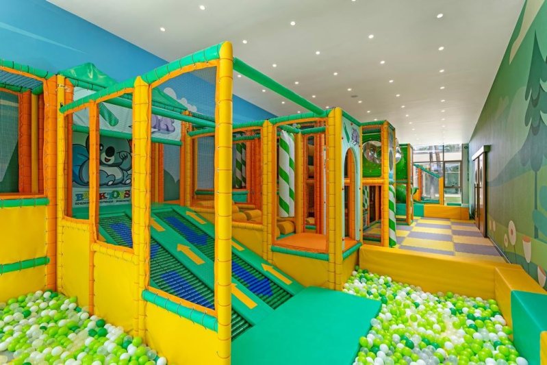 Antalya utazás Titanic Beach Lara