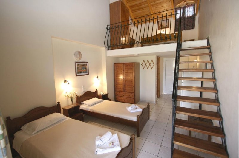 Zakynthos utazás Village Inn Studios & Family Apartments