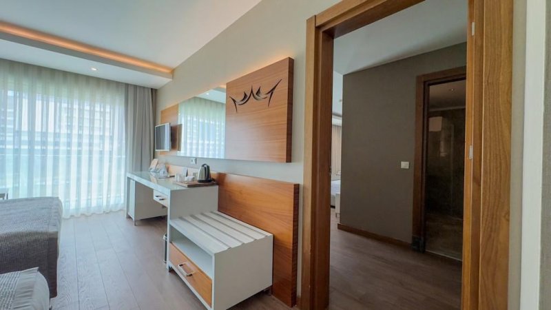 Alanya utazás White City Resort