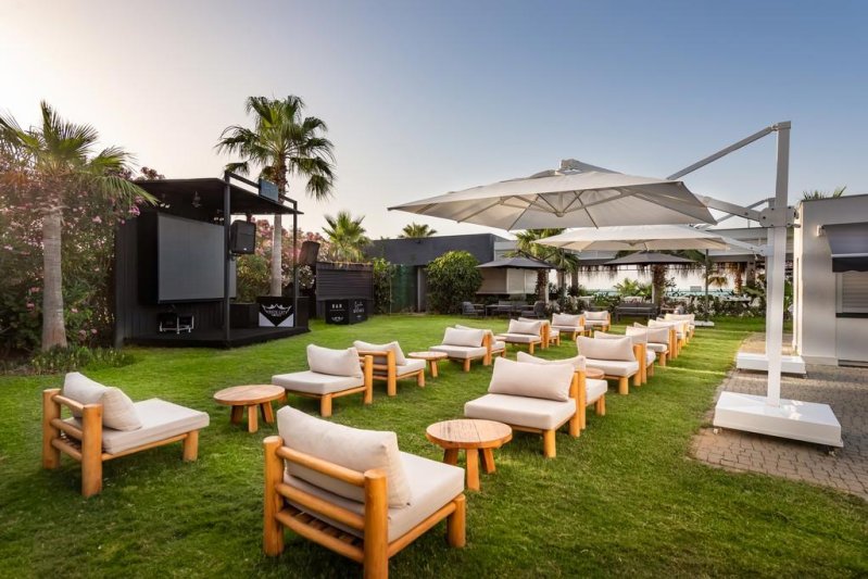 Alanya utazás White City Resort