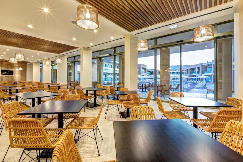 Zakynthos utazás White Olive Elite Laganas Hotel