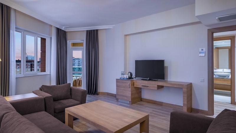 Antalya utazás Wyndham Garden Lara