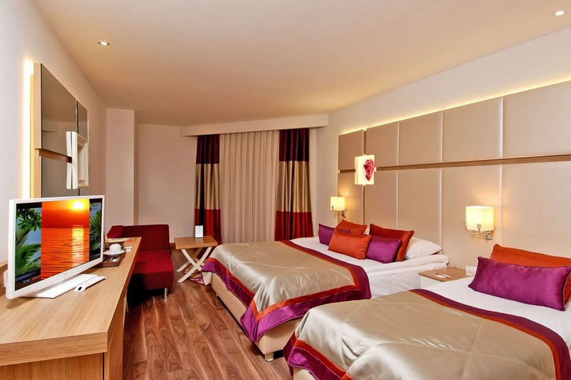 Alanya utazás Delphin Botanik Platinum