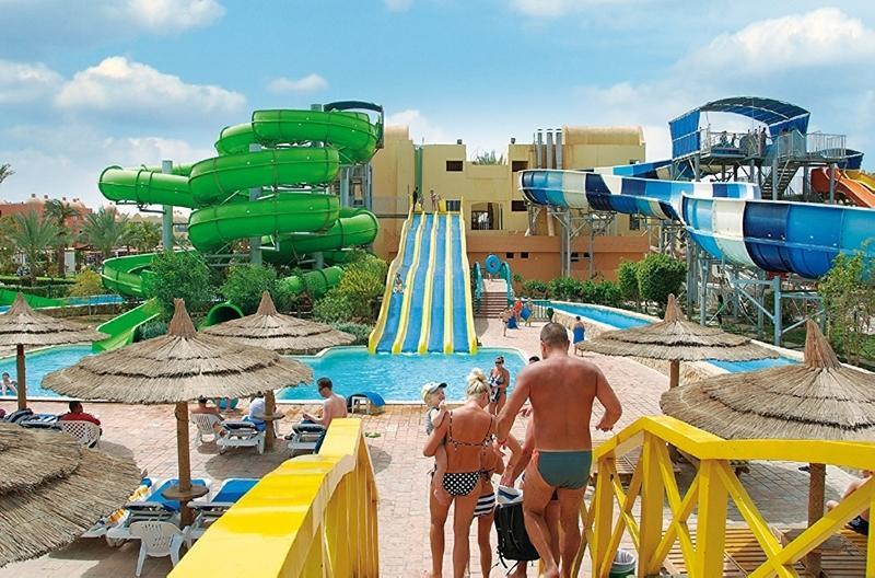 Hurghada utazás Titanic Beach Spa & Aquapark