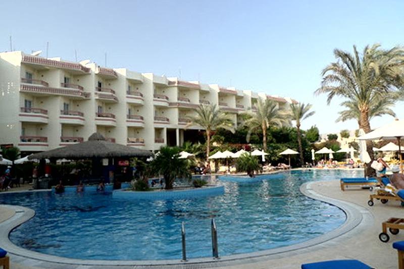 Sharm El-Sheikh  utazás Hilton Sharks Bay Resort