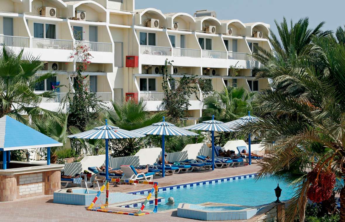 Hurghada utazás Empire Beach Resort