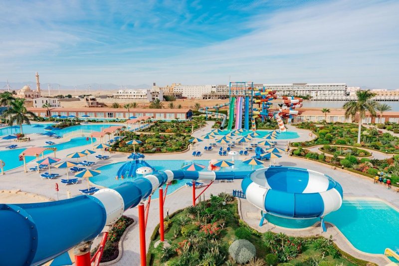 Hurghada utazás Sunrise Alora Aqua Park Resort