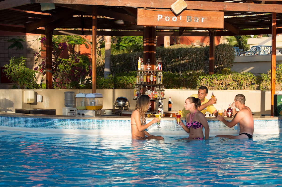 Marsa Alam utazás Cardina Resort By Sunrise