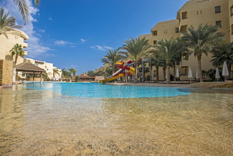 Hurghada utazás Eagles Downtown Zahabia Resort & Aqua Park