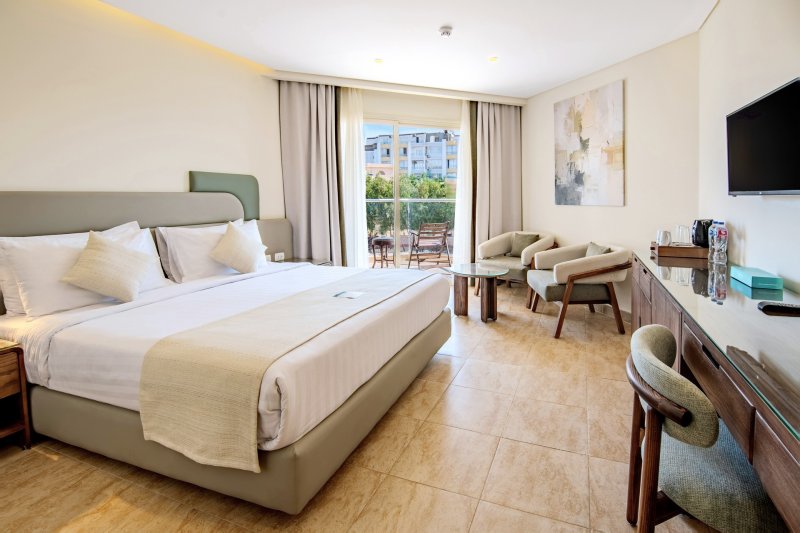 Hurghada utazás Sunrise Solara Aqua Park Resort