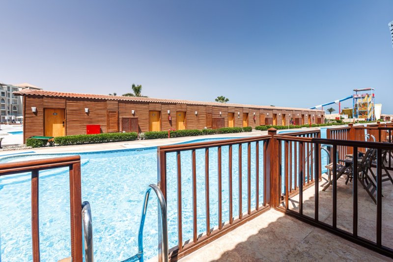 Hurghada utazás Sunrise Solara Aqua Park Resort