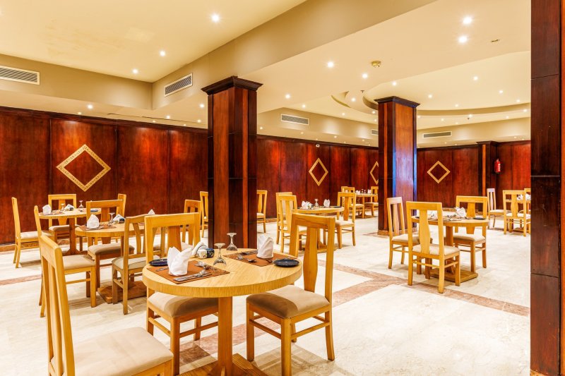 Hurghada utazás Sunrise Solara Aqua Park Resort