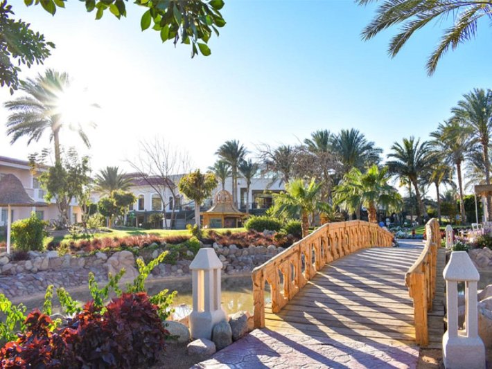 Sharm El-Sheikh utazás Parrotel Beach Resort