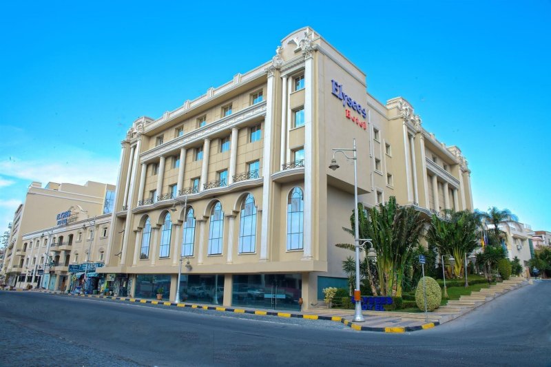 Hurghada utazás Elysees Hurghada Hotel