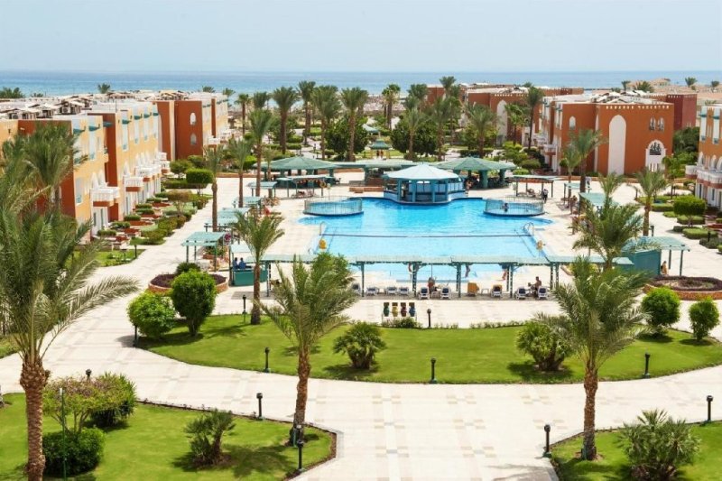 Hurghada utazás Sunrise Garden Beach Resort Select