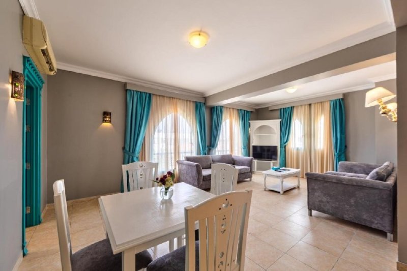 Hurghada utazás Sunrise Garden Beach Resort Select