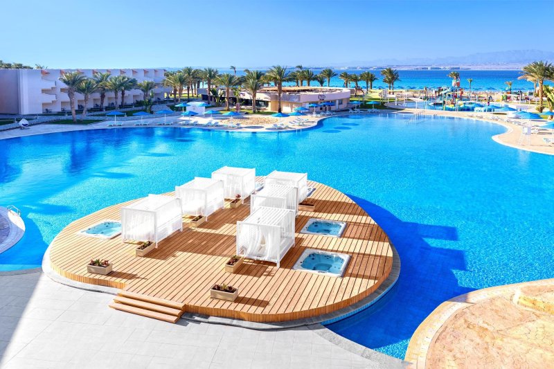 Hurghada utazás The V Luxury Resort