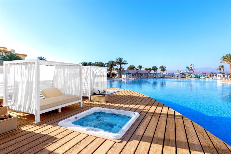 Hurghada utazás The V Luxury Resort