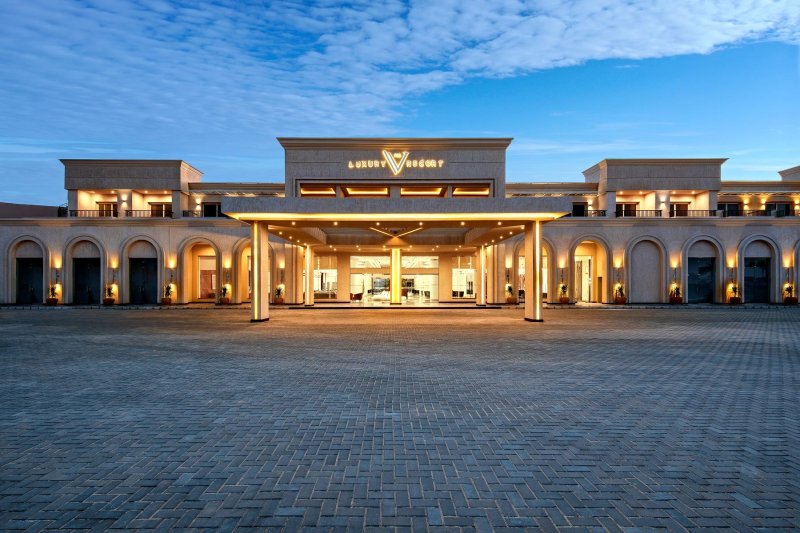 Hurghada utazás The V Luxury Resort