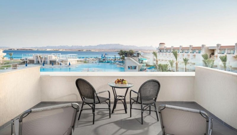 Hurghada utazás The V Luxury Resort