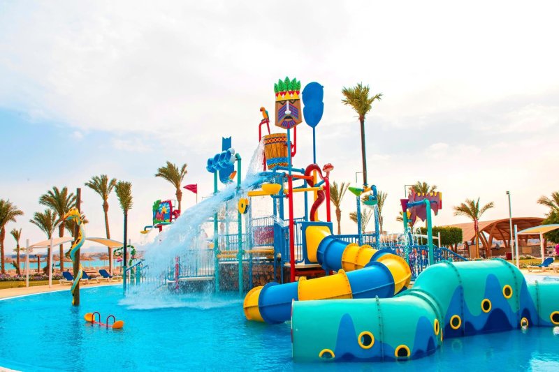 Hurghada utazás The V Luxury Resort