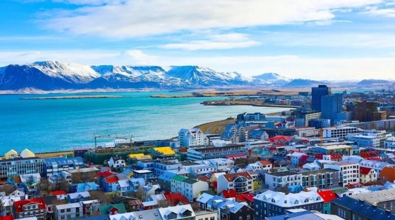 utazás 9 nap / 7 éjszakás városlátogatás Reykjavíkban – Hotel **** Reykjavík