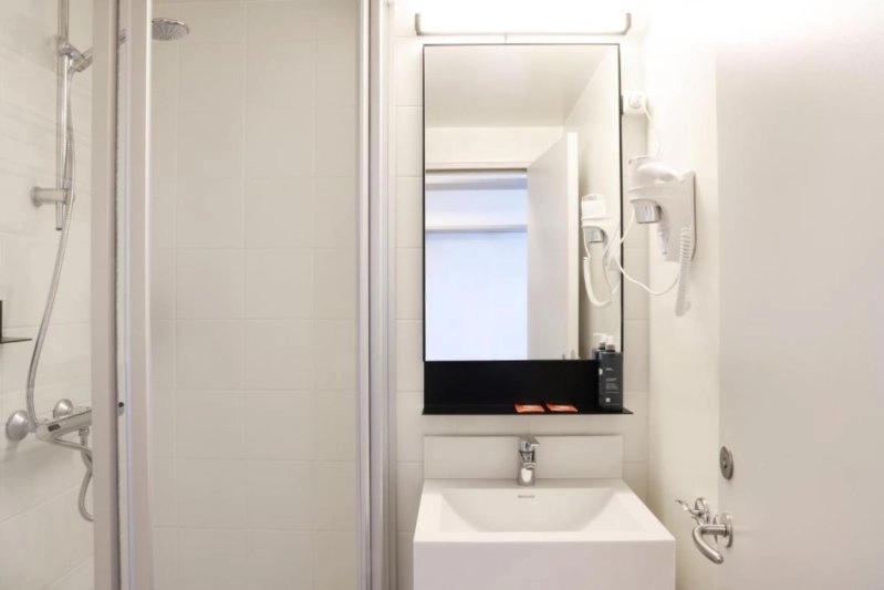 utazás 9 nap / 7 éjszakás városlátogatás Reykjavíkban – Hotel **** Reykjavík
