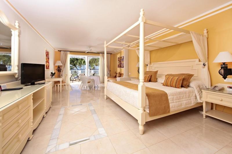 Bahia Principe Escape Bouganville Dominika