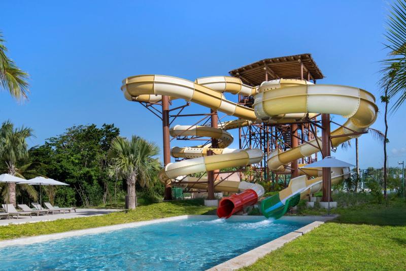 Dreams Playa Esmeralda Resort & Spa Dominika