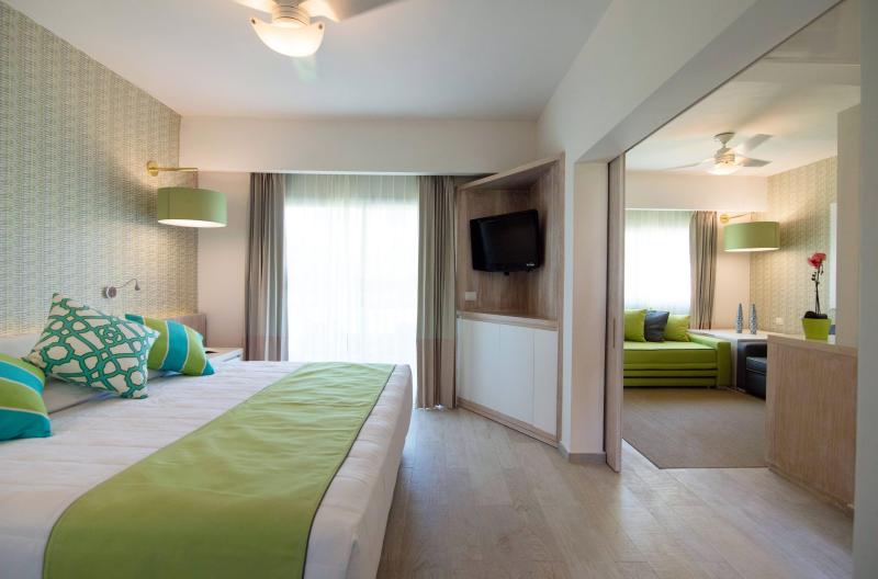 Grand Sirenis Cocotal Beach Resort & Aquagames Dominika