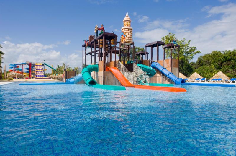 Grand Sirenis Cocotal Beach Resort & Aquagames Dominika