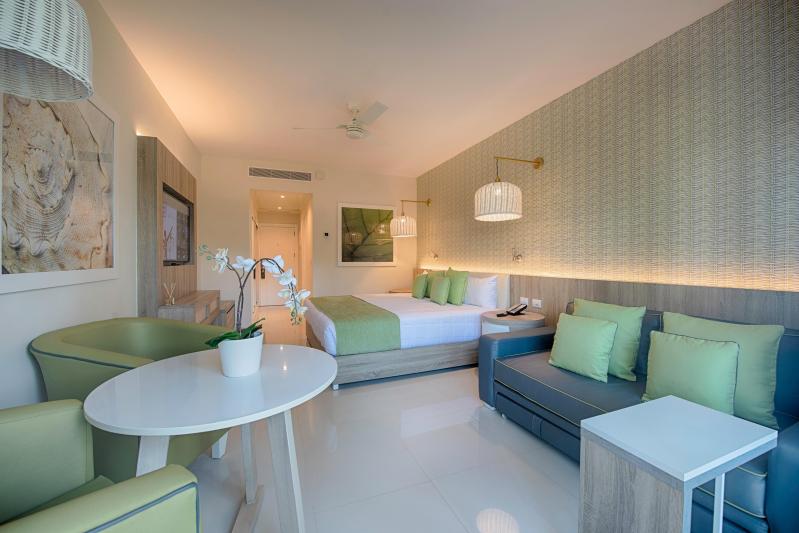 Grand Sirenis Cocotal Beach Resort & Aquagames Dominika