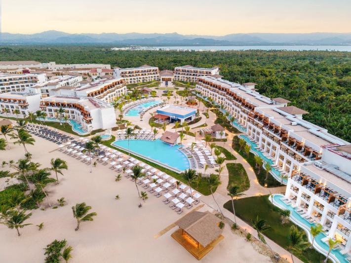 Secrets Playa Esmeralda Resort & Spa Dominika