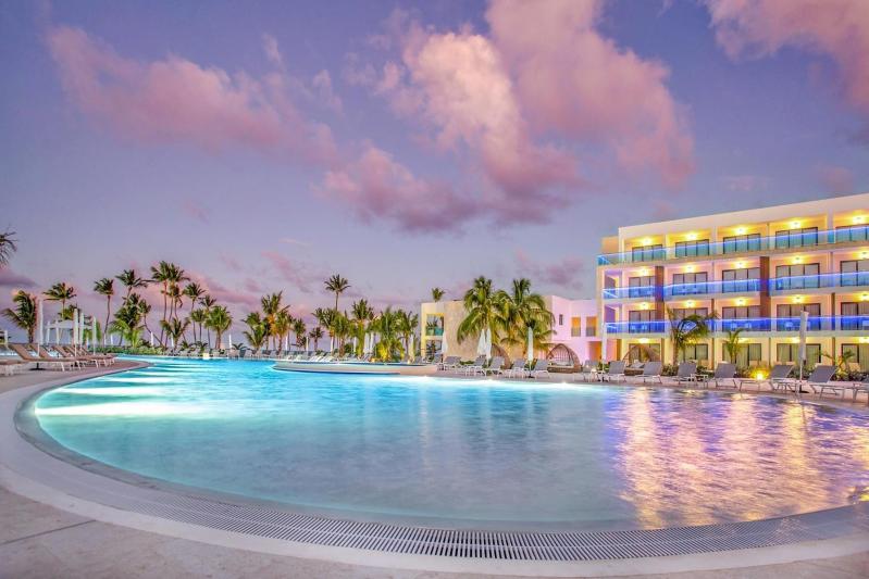 Serenade Punta Cana Beach & Spa Resort Dominika