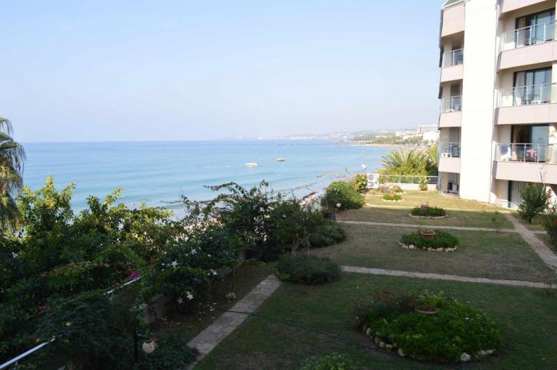 Alanya utazás Aska Just In Beach