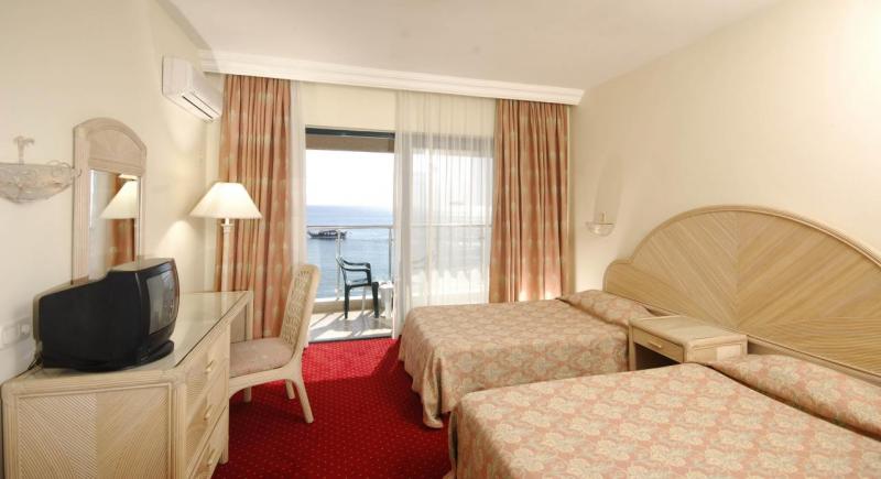 Alanya utazás Aska Just In Beach