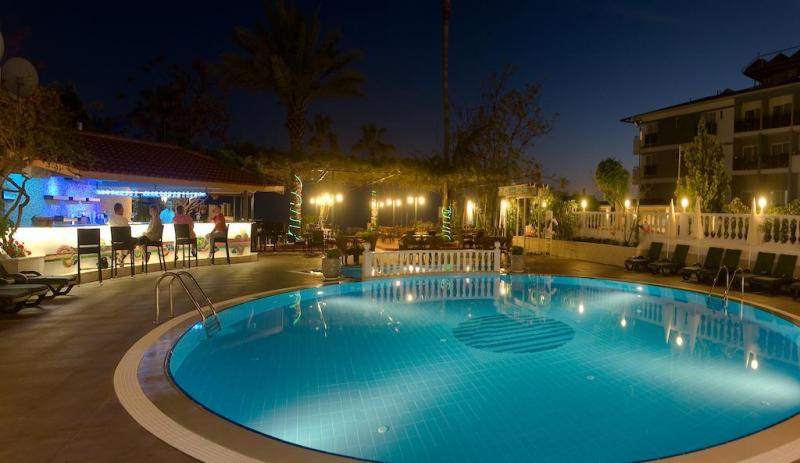 Alanya utazás Azak Hotel