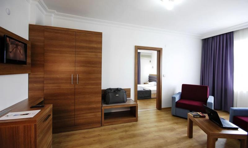 Alanya utazás Sealine Bonapart