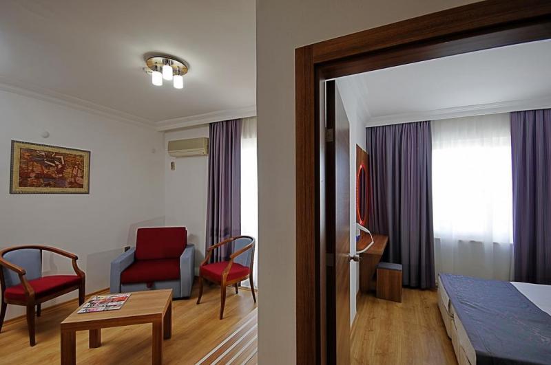 Alanya utazás Sealine Bonapart