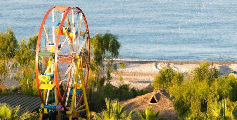 Alanya utazás Delphin Deluxe Resort