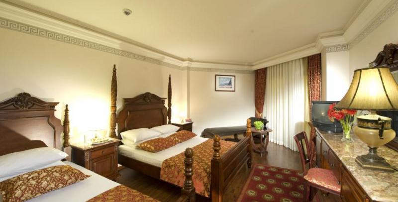 Alanya utazás Delphin Deluxe Resort