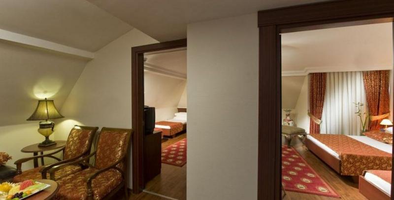 Alanya utazás Delphin Deluxe Resort