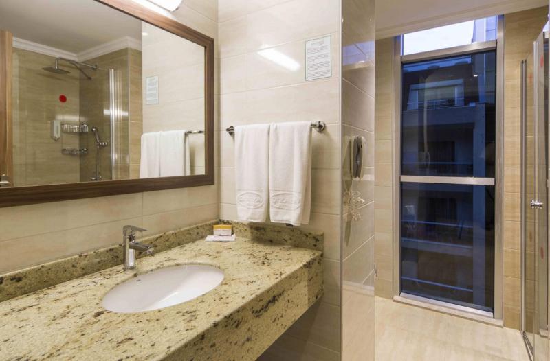 Alanya utazás Dizalya Palm Garden Hotel