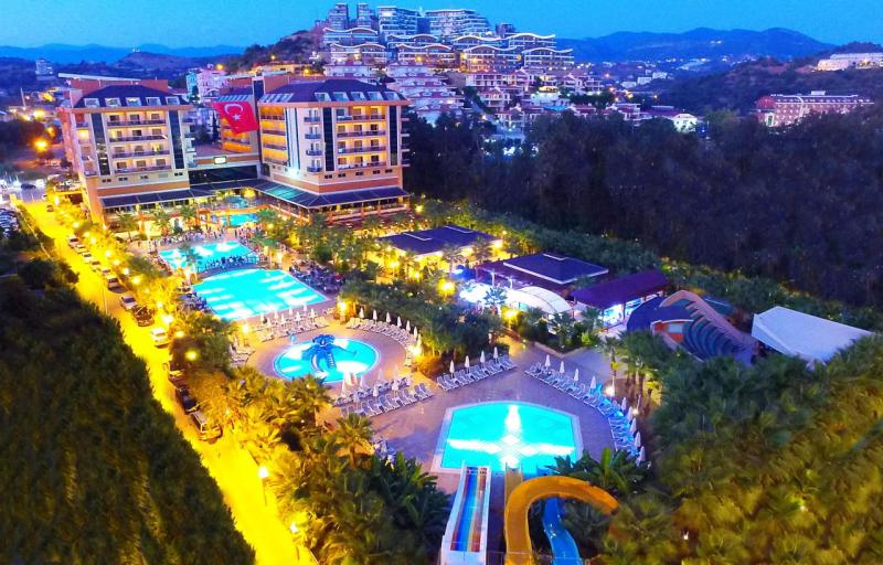 Alanya utazás Dizalya Palm Garden Hotel