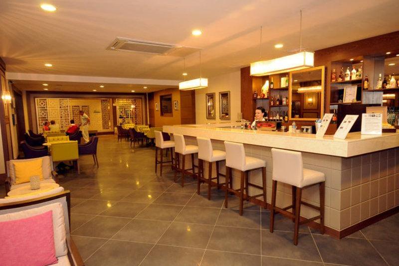 Alanya utazás Insula Resort Hotel