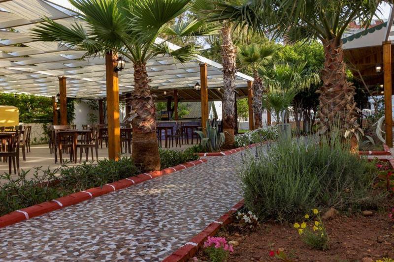 Alanya utazás Maya World Beach