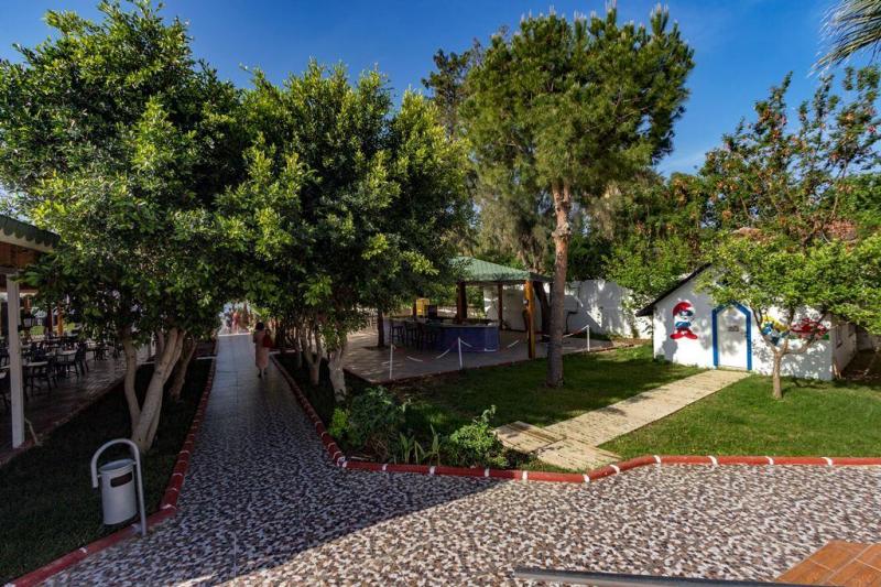 Alanya utazás Maya World Beach